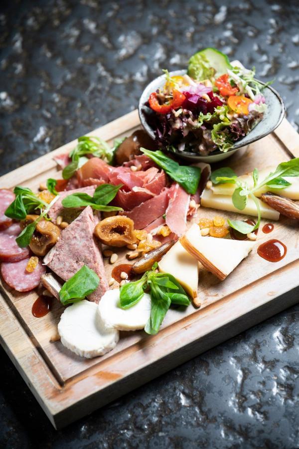 Hotel Le Fournil 르뒤 외부 사진