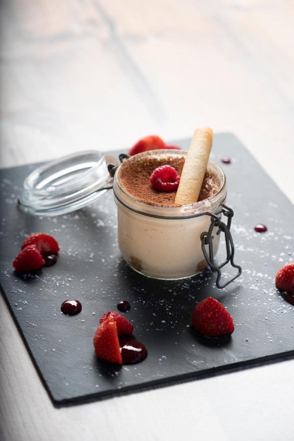 Hotel Le Fournil 르뒤 외부 사진