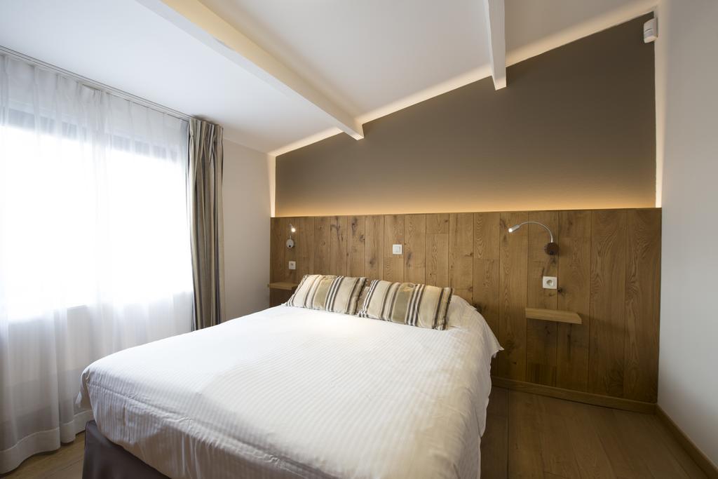 Hotel Le Fournil 르뒤 외부 사진