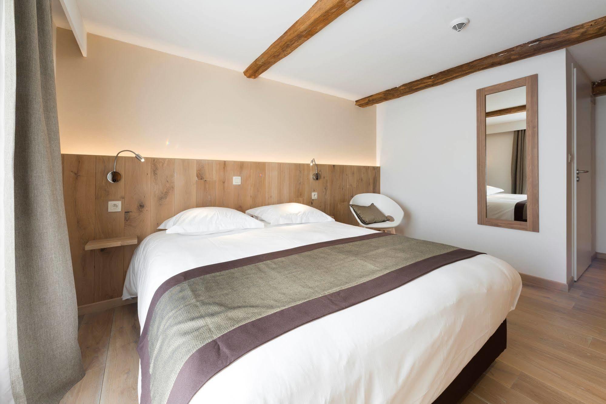 Hotel Le Fournil 르뒤 외부 사진
